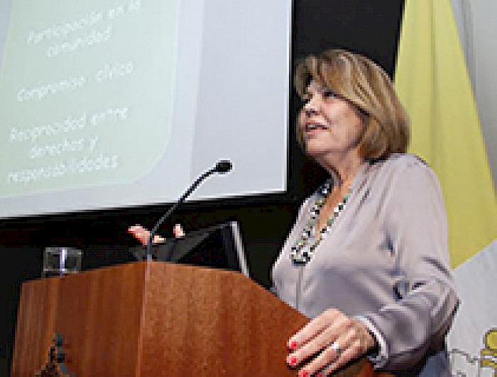 imagen correspondiente a la noticia: "Especialistas afirman que antes que las disciplinas, la escuela debe enseñar a los jóvenes a ser ciudadanos"