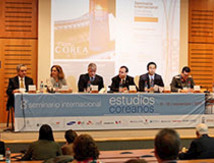 imagen correspondiente a la noticia: "Seminario sobre Corea analizó diversas aristas de su identidad y cultura"