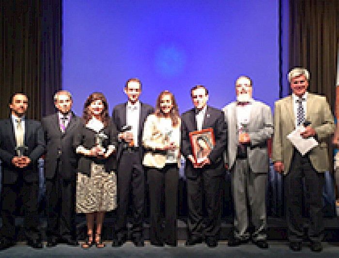 imagen correspondiente a la noticia: "Rector Sánchez entregó reconocimientos a Agentes Promotores de la Vida Humana"