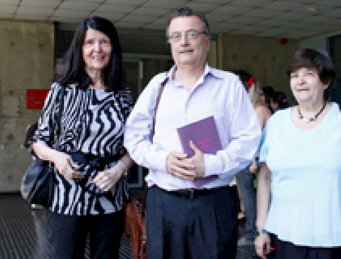 imagen correspondiente a la noticia: "Por primera vez publican los poemas escritos por el profesor emérito Roberto Guerrero"