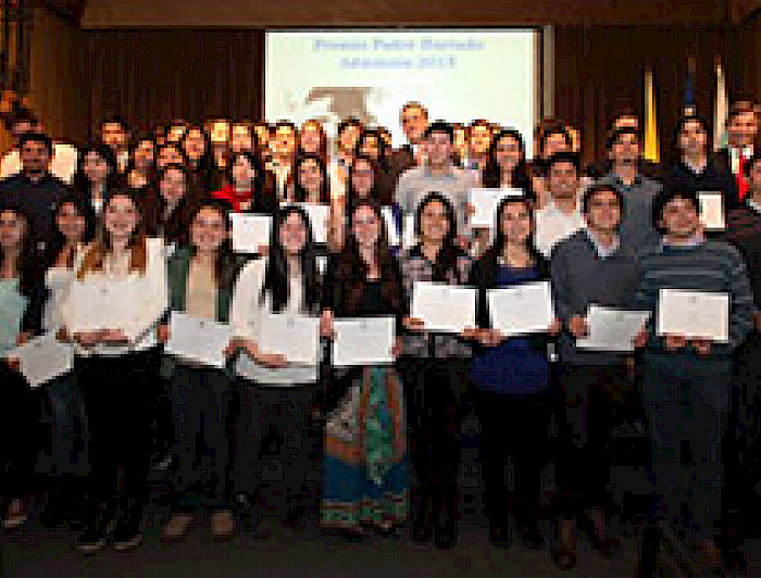 imagen correspondiente a la noticia: "Universidad entrega nuevas Becas Padre Hurtado"