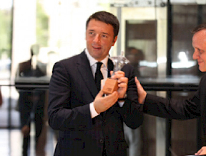 imagen correspondiente a la noticia: "Premier italiano visita el Centro de Innovación"