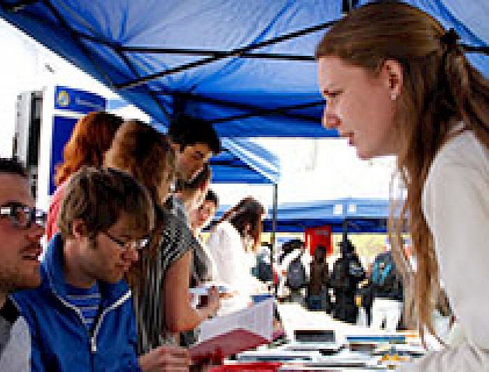 imagen correspondiente a la noticia: "Rector Sánchez escribió sobre el gobierno universitario"