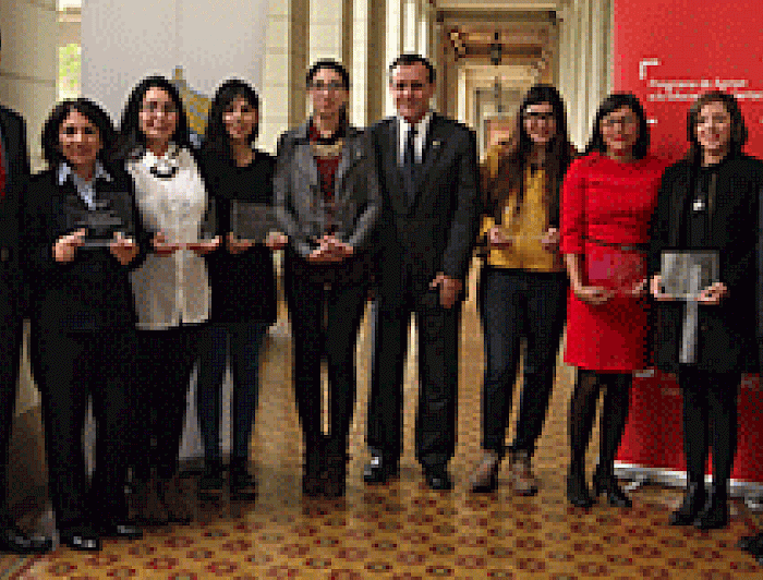 imagen correspondiente a la noticia: "Banco Santander y autoridades de la UC entregan becas para estudios internacionales"