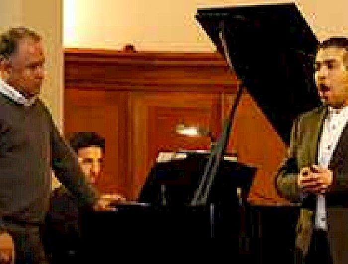 imagen correspondiente a la noticia: "El destacado tenor Javier Camarena dictó clase magistral"