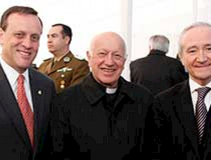 imagen correspondiente a la noticia: "10° aniversario de Centros de Salud Familiar Ancora UC"