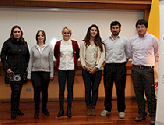 imagen correspondiente a la noticia: "Estudiantes de doctorado ingresados este año reciben premio a la excelencia"