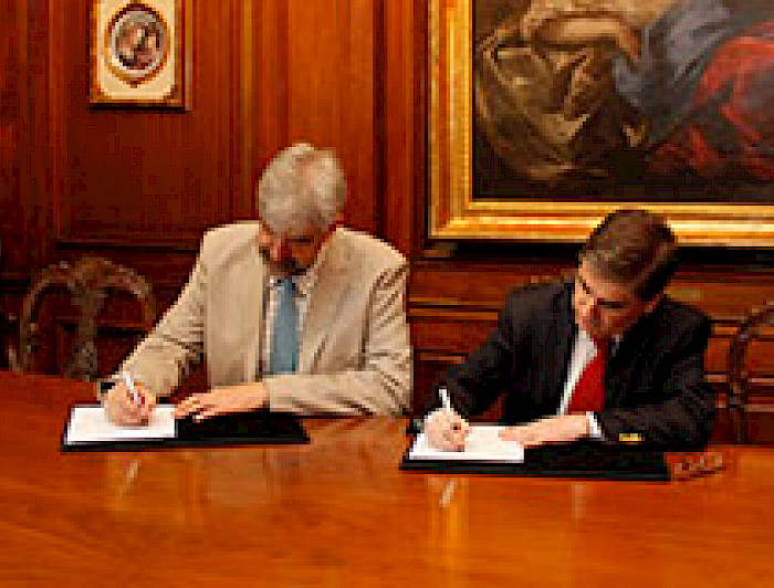 imagen correspondiente a la noticia: "Doctorado en Física tendrá doble grado con universidad belga"