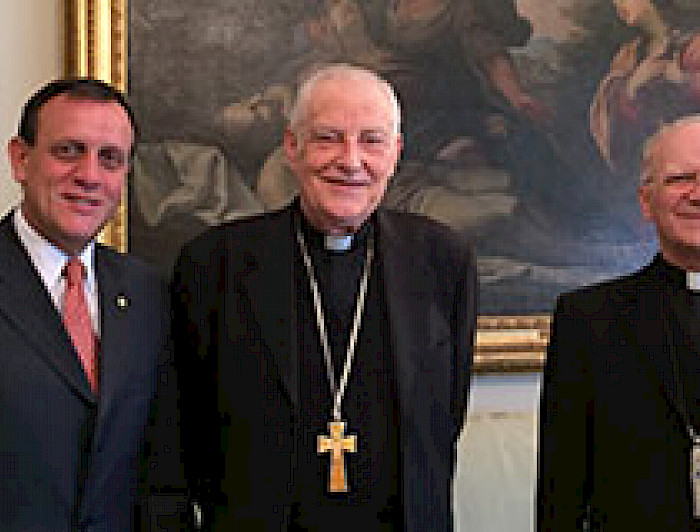 imagen correspondiente a la noticia: "Rector se reunió con Cardenal Grocholewski y autoridades de la Santa Sede"
