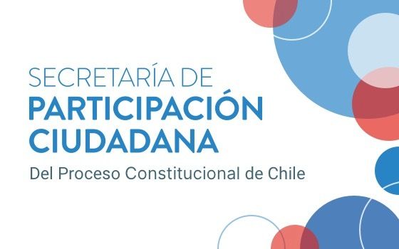 Gráfica de color blanco, azul y rojo que dice: Secretaría de Participación Ciudadana del Proceso Constitucional