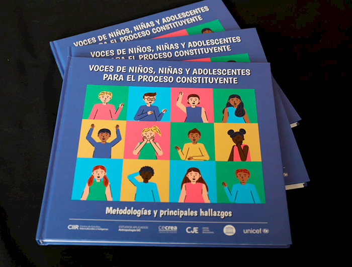 imagen correspondiente a la noticia: "Libro recopila contribuciones de niños, niñas y adolescentes sobre el proceso constituyente"