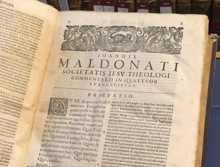 imagen correspondiente a la noticia: "Libros de los años 1500 y 1800: el tesoro patrimonial de la Biblioteca de Teología UC"