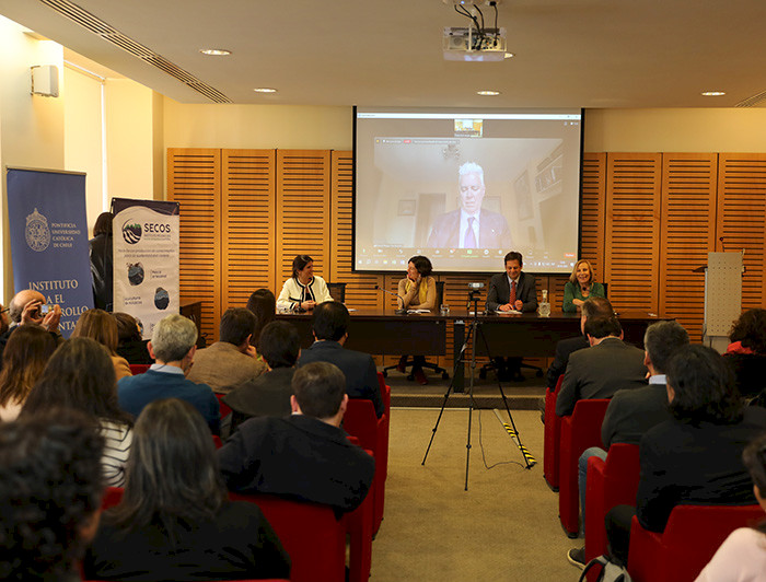 imagen correspondiente a la noticia: "Universidades chilenas lanzan Vincula: una red de colaboración entre la academia y el Congreso"