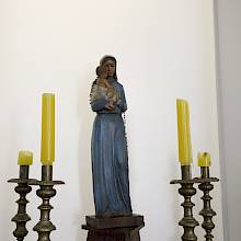 escultura de la Virgen María