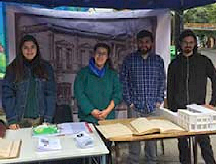 imagen correspondiente a la noticia: "Exponen archivos rescatados del casco histórico incendiado en Liceo Amunátegui"